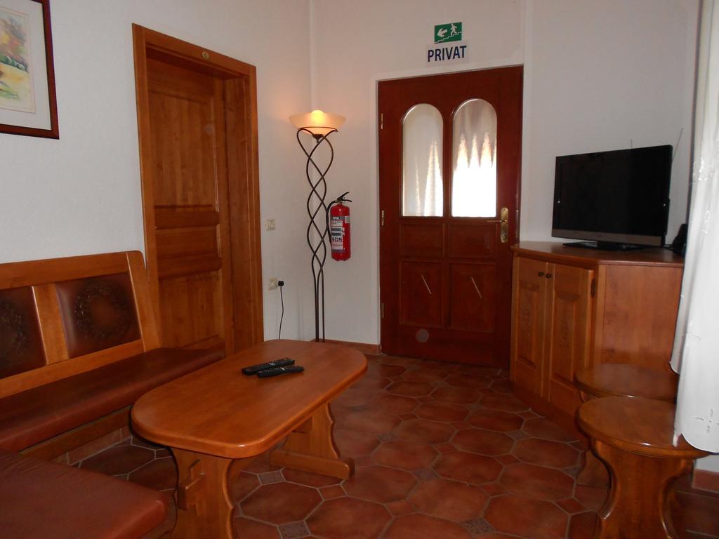 Tourist Farm Pri Andrejevih Villa Narin Exterior photo